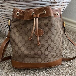 Gucci Brown GG Canvas Drawstring Shoulder Bag with Tan Leather Trim
